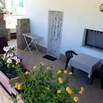 Caserta Appartamento Isola di Ustica