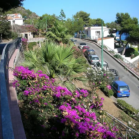 Caserta Isola di Ustica