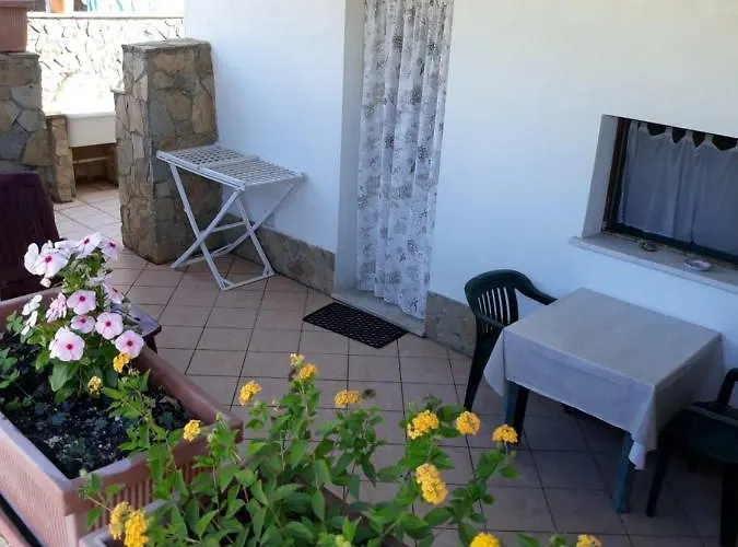 卡塞塔住宿加早餐旅馆 公寓 乌斯蒂卡